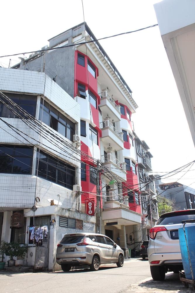 Capital O 297 45 Residence Cakarta Dış mekan fotoğraf