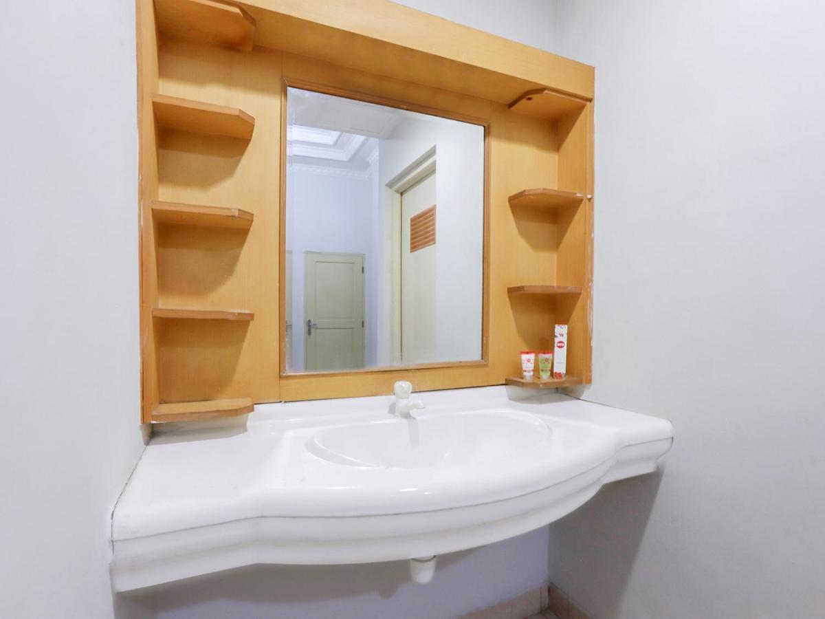 Capital O 297 45 Residence Cakarta Dış mekan fotoğraf